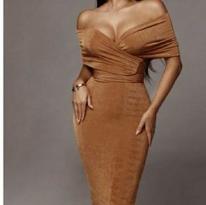 NWOT Pecan Elizabeth Multi-Way Wrap Dress